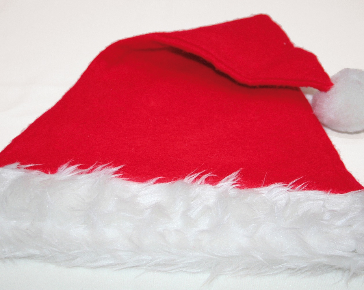 Felt Santa hat with wide fur edge 46x30cm