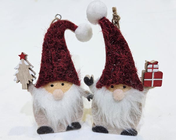 Felt gnome, 13x7.5cm, with wooden package or wooden tree, ve