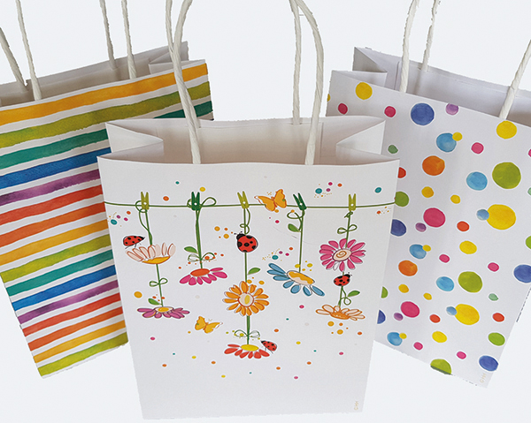 Geschenktasche 21x15cm mit trendigem Papiergriff,