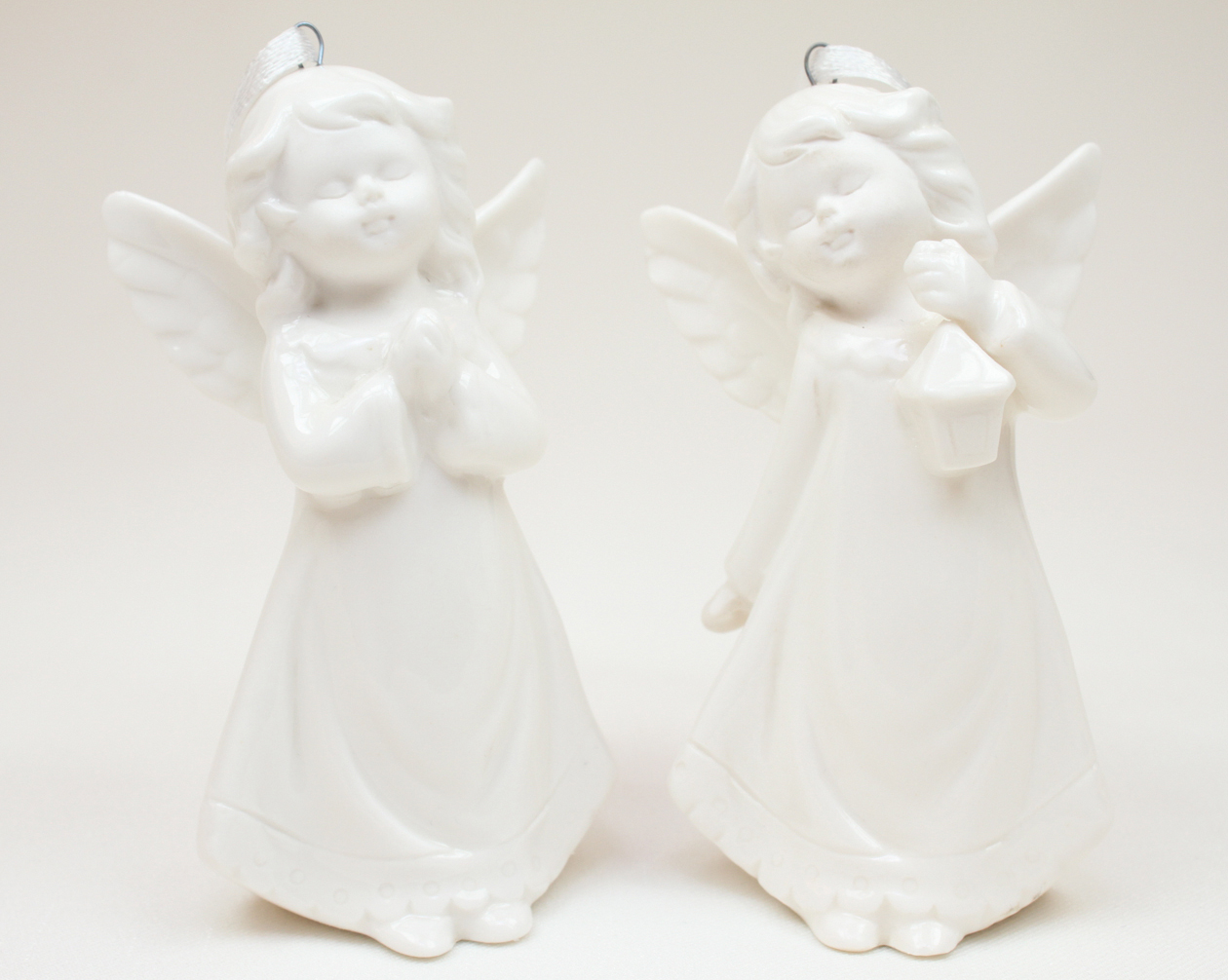 Porcelain angel white glossy 9,5x5cm