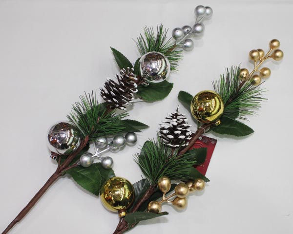 Dekozweig XXL 60x11cm mit Beeren und Kugeln