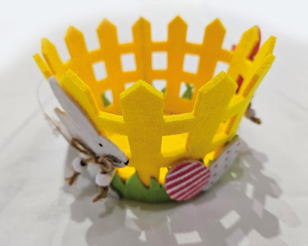 Felt basket with rabbit motif 13x8.5cm, decorated