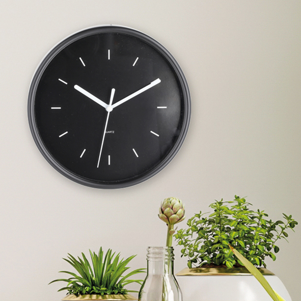 Wall clock plastic, approx. 20cm DM plastic/glass, black, 1