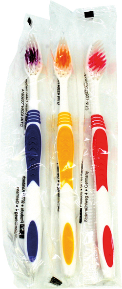 Toothbrush Classic Clean medium 4 color assorted