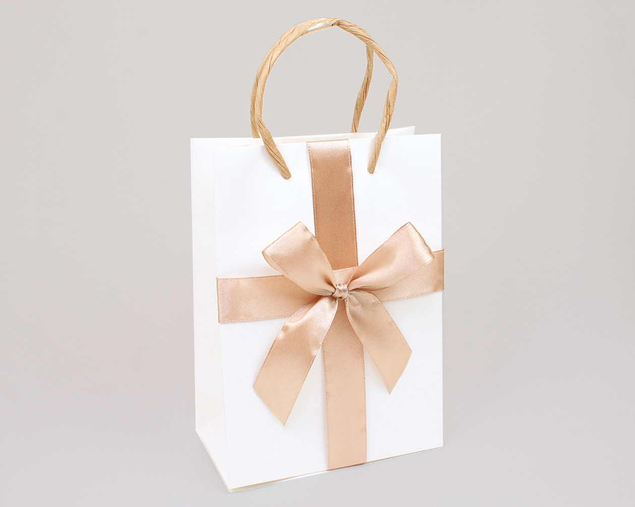 Gift bag 'Satin bow' 16x11,5cm, of white paper