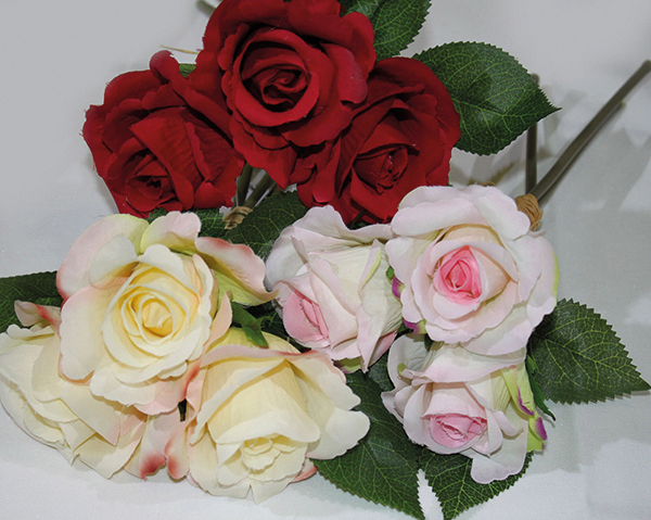 Rose bush with 3 heads, 25cm with two heads decorated with