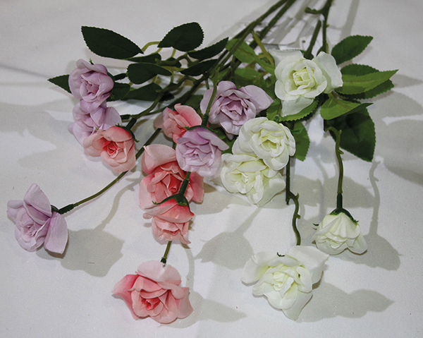 Rose bouquet with 5 heads, 51cm with two heads decorated