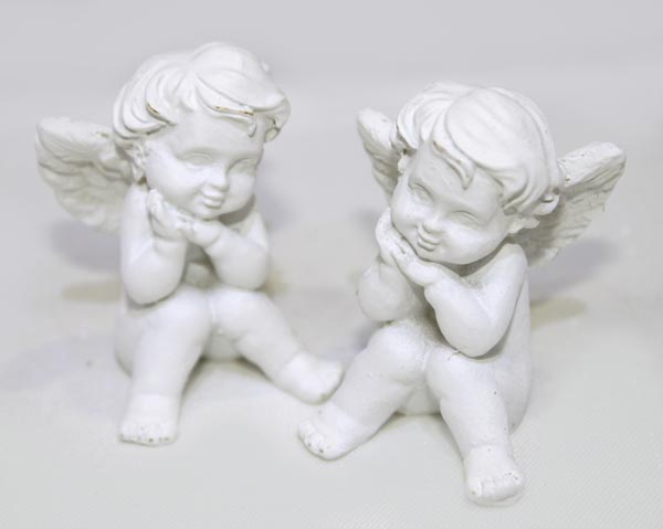 Engel sitzend 4,9x3,7x3,6cm