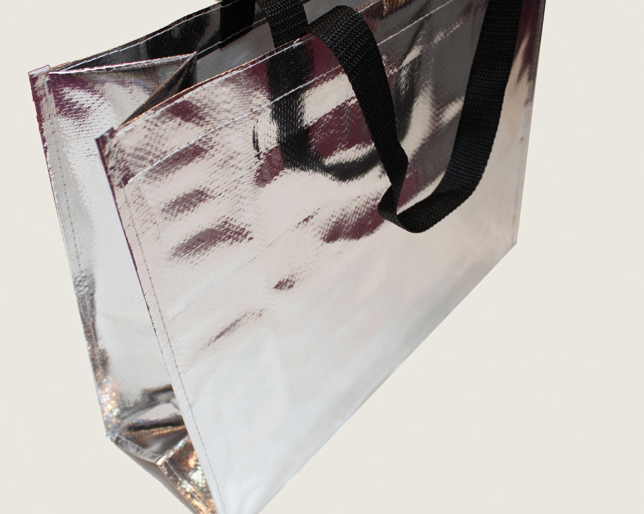 Shopper bag 40x33cm made of PP, shiny silver