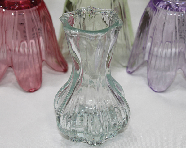 Tolle Vase 9,5x5,5cm aus feinstem Glas gefertigt,