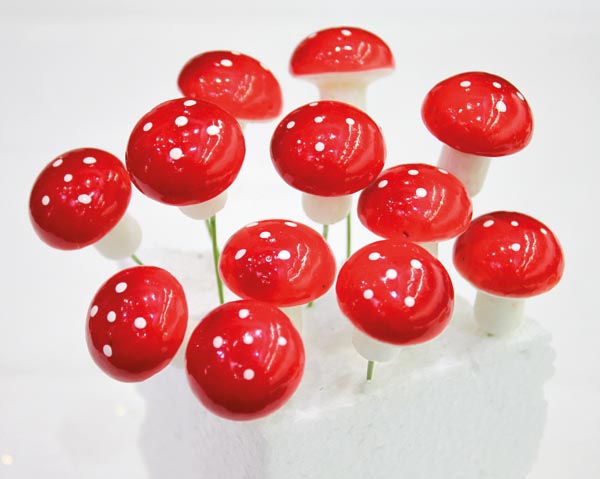 Dekopilze 12er Set! Je 3x3cm mit Metalldraht