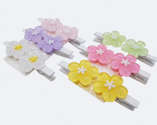 Pastellfarbene Blütenclips 6er Set! je 3x4cm auf weißen